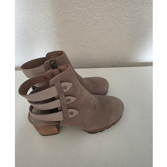Sorel Addington Ladies Strappy Back Leather Tan Chunky Booties size 6.5 NEW - Picture 4 of 9